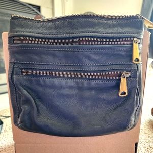 Fossil Black Pebble Grain Leather double zipper Grossbody